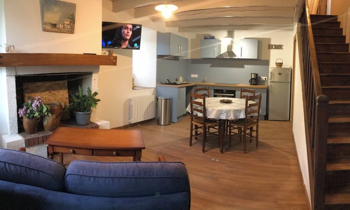 Oradour-sur-Glane Casa | Vrbo Property