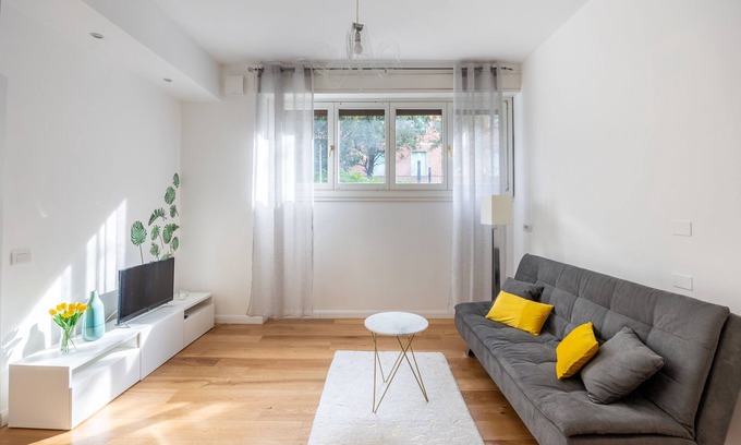 Tre Torri Apartamento | Vrbo Property