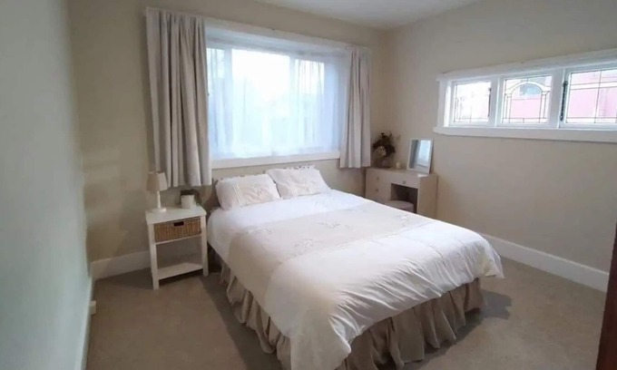 Russley Casa | Vrbo Property