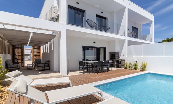 Seixal Casa | Vrbo Property