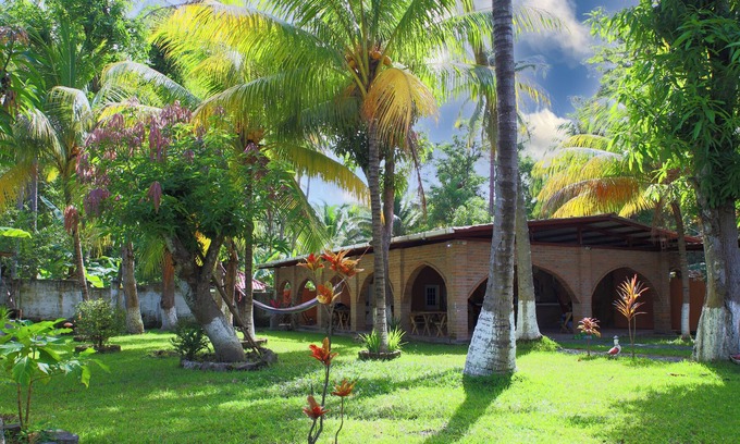 La Libertad Villa | Vrbo Property