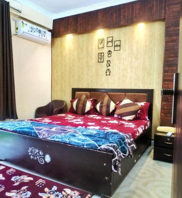 Mathura Apartamento | Vrindavan Divine Nest Near Iskcon and Prem Mandir