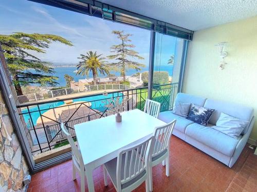 Theoule-sur-Mer Apartamento | Vue baie à 5min de la plage 44m² avec parking