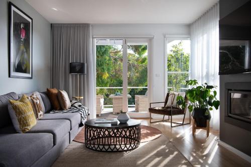Daylesford Casa | Vue Lake Daylesford Villa- lakeside luxury