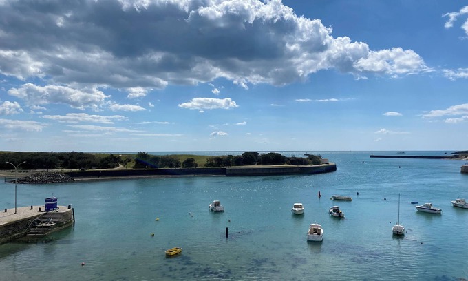 Saint-Gilles-Croix-de-Vie Apartamento | Vue sur L'entrée du Port