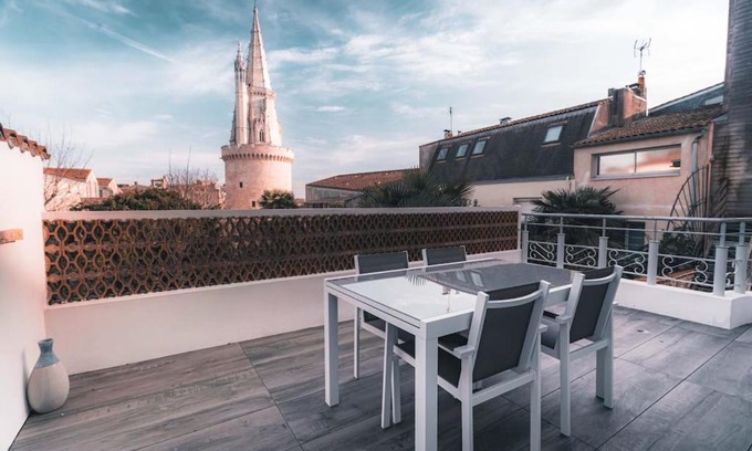 La Rochelle City Centre Apartamento | Vue Superbe sur Tour de la Lanterne T2 avec Terrasse Remparts 2