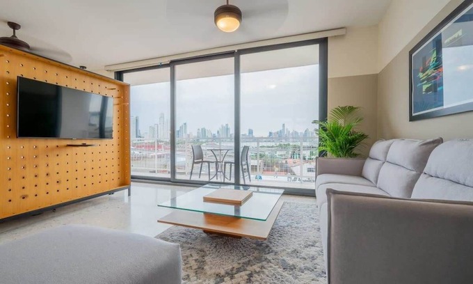 Panama City Apartamento | w* | Authentic 1BR in Casco Antiguo