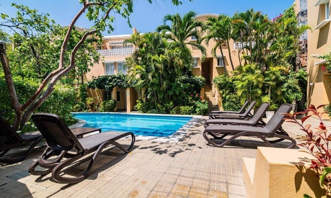 Cartagena Walled City Apartamento | w* | Awesome 2BR w/ AC in Paradisiac Cartagena
