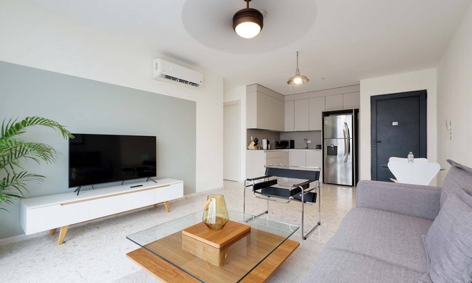 Panama City Apartamento | w* | Sophisticated 1BR w/ Balcony in Casco Antiguo