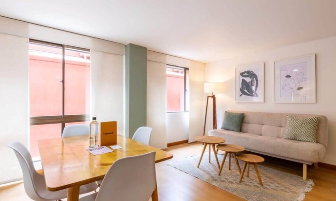 Chico Reservado Apartamento | w* | Comfortable Duplex in Parque 93