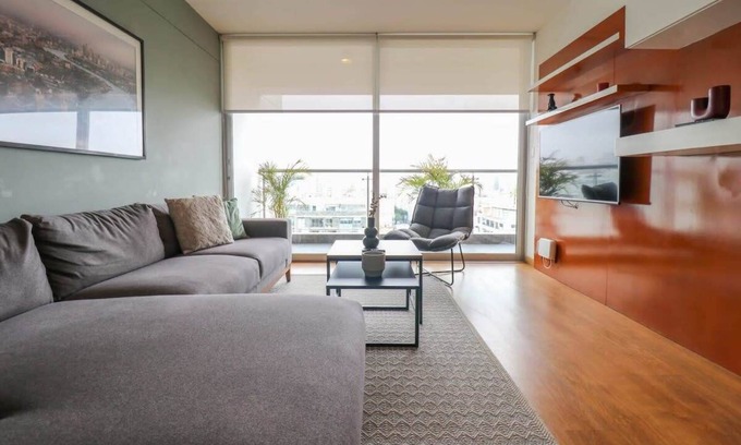 Petit Jean Ocharan Apartamento | w* | Comfy 3BR w/ Great Balcony in Miraflores
