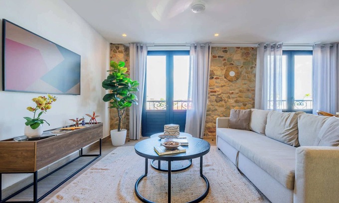 Panama City Apartamento | w* | Compacted1BR w/ Balcony in Casco Viejo