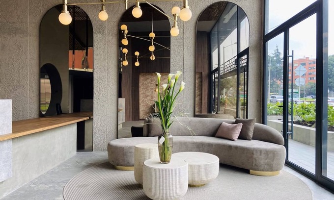 Calle 100 Apartamento | w Cool Loft in Unique Building in San Patricio