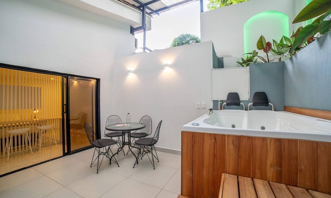 Las Lomas I Apartamento | w*| Delightful loft with Jacuzzi n Terrace in El Poblado