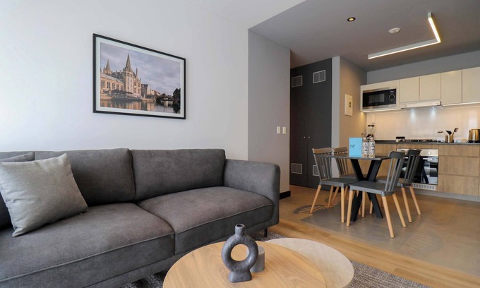 San Isidro Centro Financiero Apartamento | w* | Elegant 2BR w/ Great Deco in San Isidro