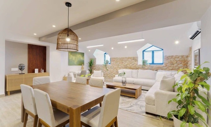 Obarrio Apartamento | w* | Penthouse 2BR with Modern Terrace Casco Viejo