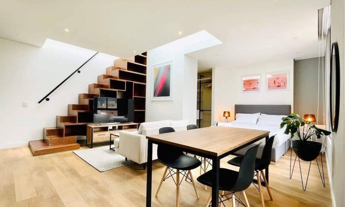 Antiguo Country Apartamento | w*| Modern Duplex in Parque Virrey