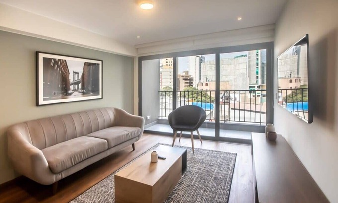 Armendariz Apartamento | w* | Perfect 2BR with Balcony in Miraflores