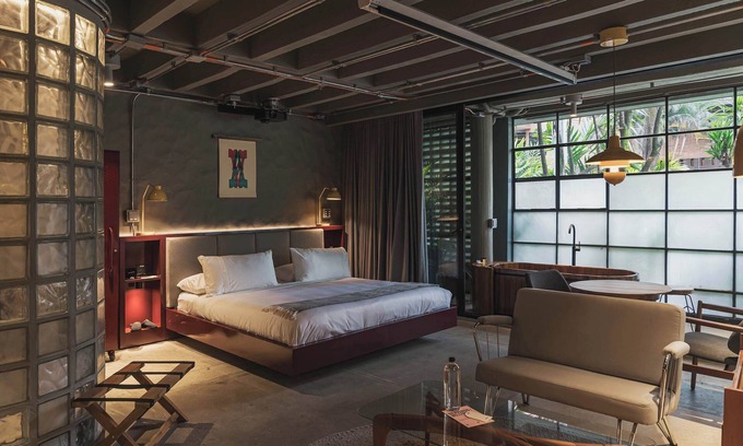 El Poblado Apartamento | w* | Radiant Loft w/ Fantastic Jacuzzi in Poblado