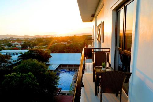 Batangas City Apartamento | W's Condo at One PonteFino Tower