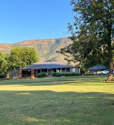 Emakhazeni Apartamento | Wagenbietjieshoek Wilgekraal Farmhouse