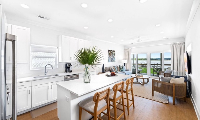 Georgetown Casa | Wahoo at Winyah Bay Club