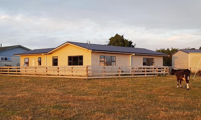 Carterton Casa | Waihakeke Cottage