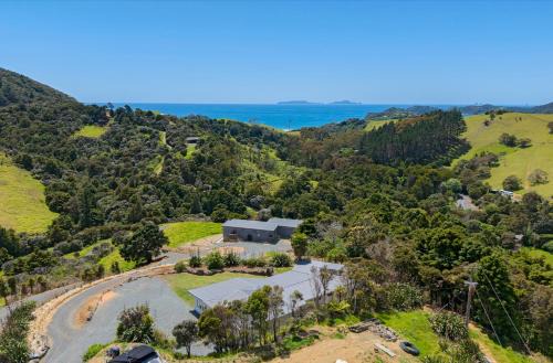 Matapouri Casa | Waitorupai Retreat 1 - Sandy Bay Holiday Home