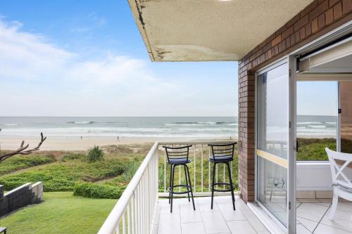Mermaid Beach Apartamento | Wake to Waves in Spacious 3-Bed Beachfront Unit