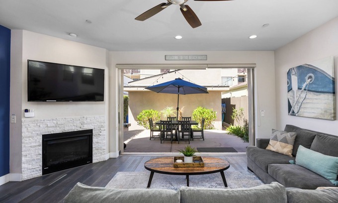 Crown Point Casa | Wake Up to the Waves- Private Beach Home