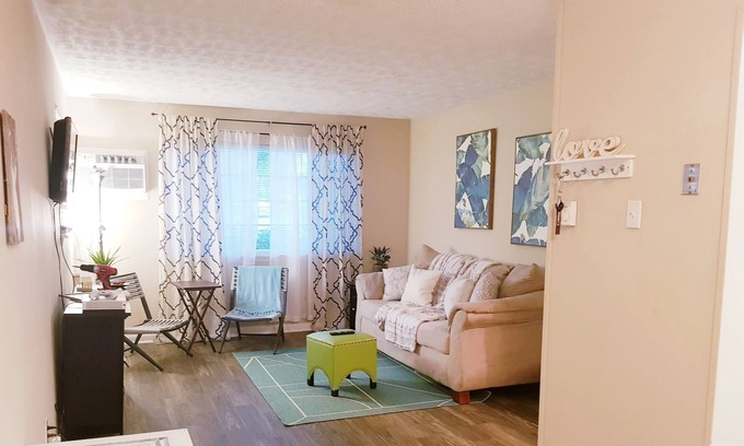 Murfreesboro Apartamento | Walk 2 MTSU almohadilla encantadora y acogedora