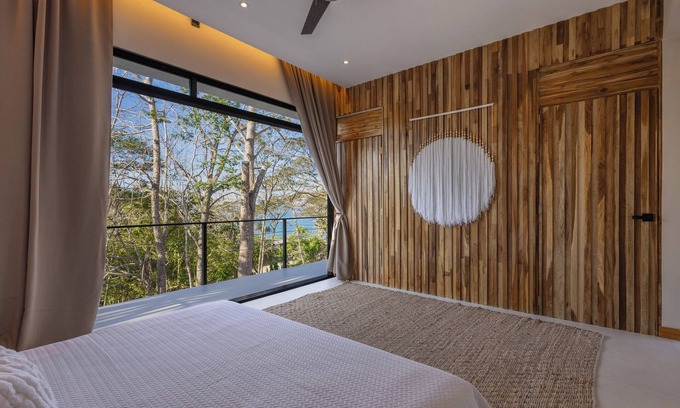 Manzanillo Casa | Walk 200m to the beach, ocean view Villa Murakami