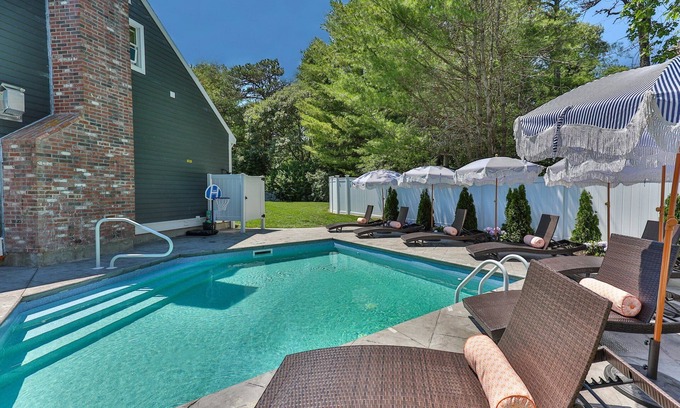 West Chatham Casa | Walk 2Beach, Pool, Hot Tub, GameRoom, PetsOK