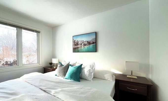 Sarnia Casa | Walk about Park