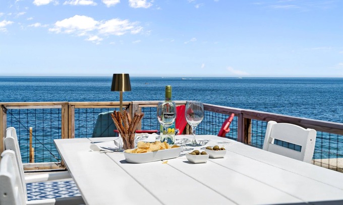 Scituate Casa | BOOK NOW! Walk on beach! Amazing views! Location!