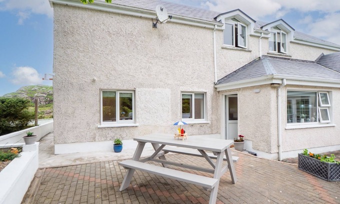 The Whitford House Hotel Apartamento | Walk to 2 beaches from eth front door