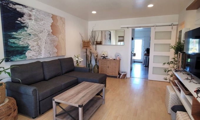 Oxnard Dunes Casa | Walk to Beach - 2 bed/1 bath unit located in The Dunes