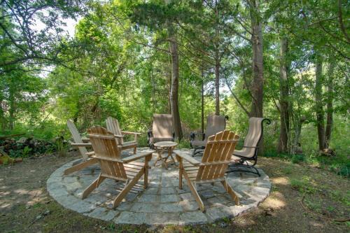 East Chop Apartamento | Walk to Beach and Lighthouse Oak Bluffs Studio!