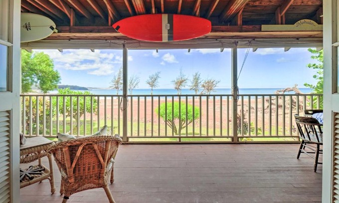 Maunaloa Casa | Walk to Beach Paniolo Hale Townhome with Ocean View