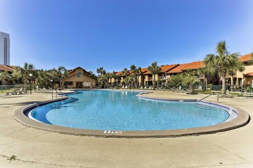 Panama City Beach Apartamento | Walk to Beach Resort Condo with Perks in PCB