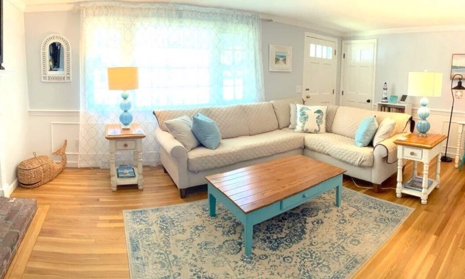 West Yarmouth Casa | Walk to Beach - Renovated Cape Cod Ranch - 3 Bed w/ Game Room, Central AC & WiFi