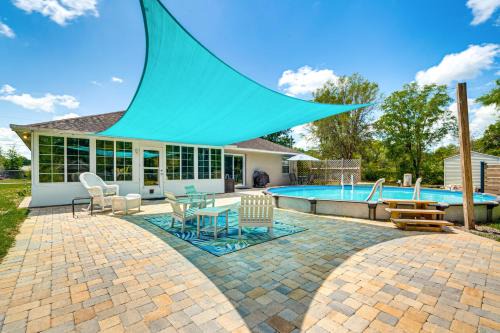 Crystal River Casa | Walk to Boat Ramp Dunnellon Home with Private Yard!
