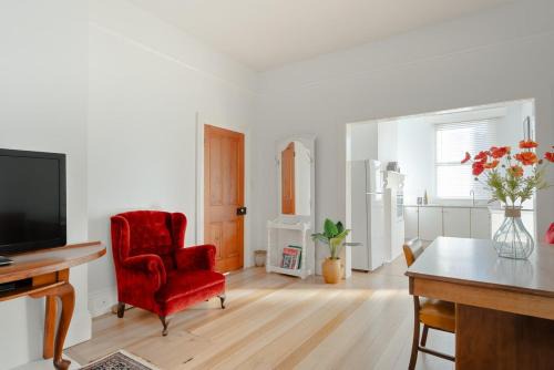 South Launceston Casa | Walk To City & Hospital