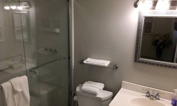 Blowing Rock Casa | Walk to downtown Blowing Rock- Sleeps 16!