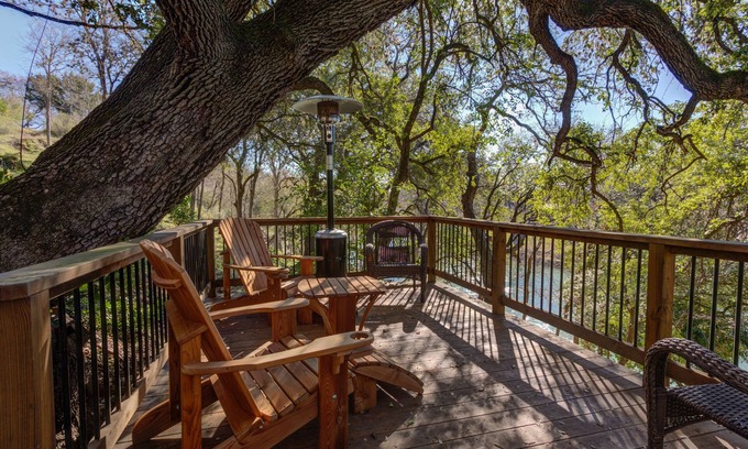 Gruene Casa | Walk to Gruene Private access to Guadalupe River Cascading Decks in the trees