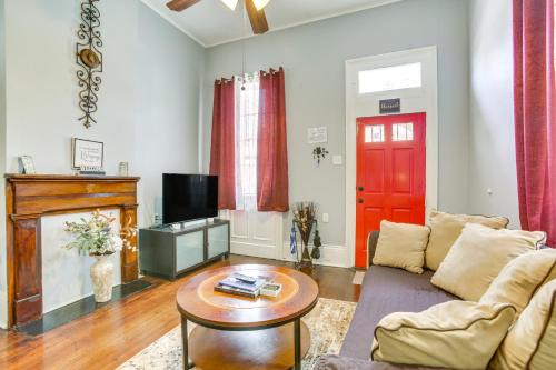Faubourg Delachaise Casa | Walk to Magazine St NOLA House in Irish Channel!