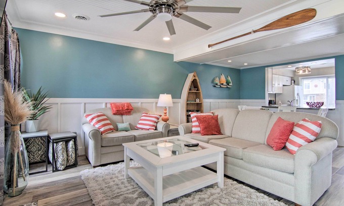 Caine Woods Casa | Walk to Maryland Beach: Canal-Front Escape w/ Dock