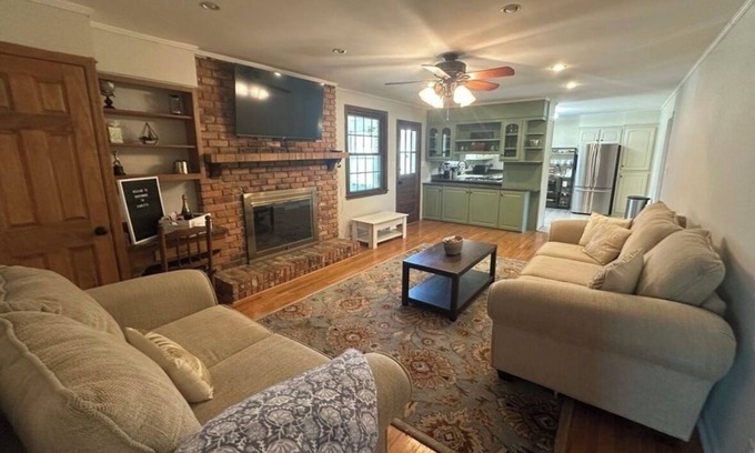 National Hills Casa | Walk to Masters! Spacious 4-bedroom house in Augusta