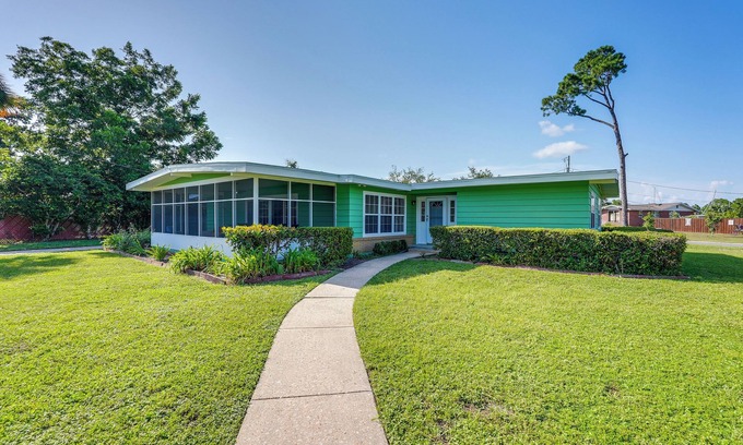 Woodlawn Casa | Walk to Ocean: Home in Panama City Beach!