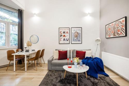 Terezvaros Apartamento | Walk to Opera & Basilica - Live Like a Local